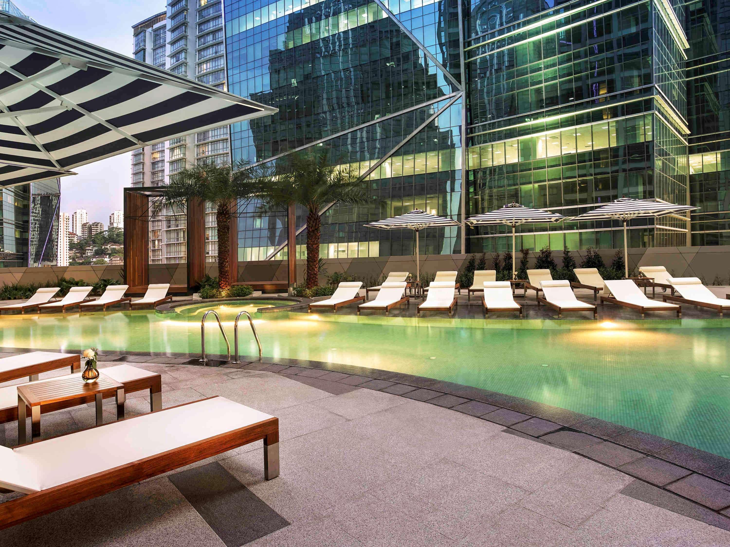 Sofitel Kuala Lumpur Damansara Hotel Exterior photo The pool at the hotel