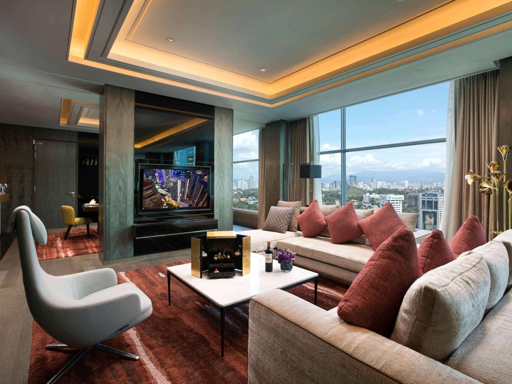 Sofitel Kuala Lumpur Damansara Hotel Exterior photo The living room of a suite at the hotel