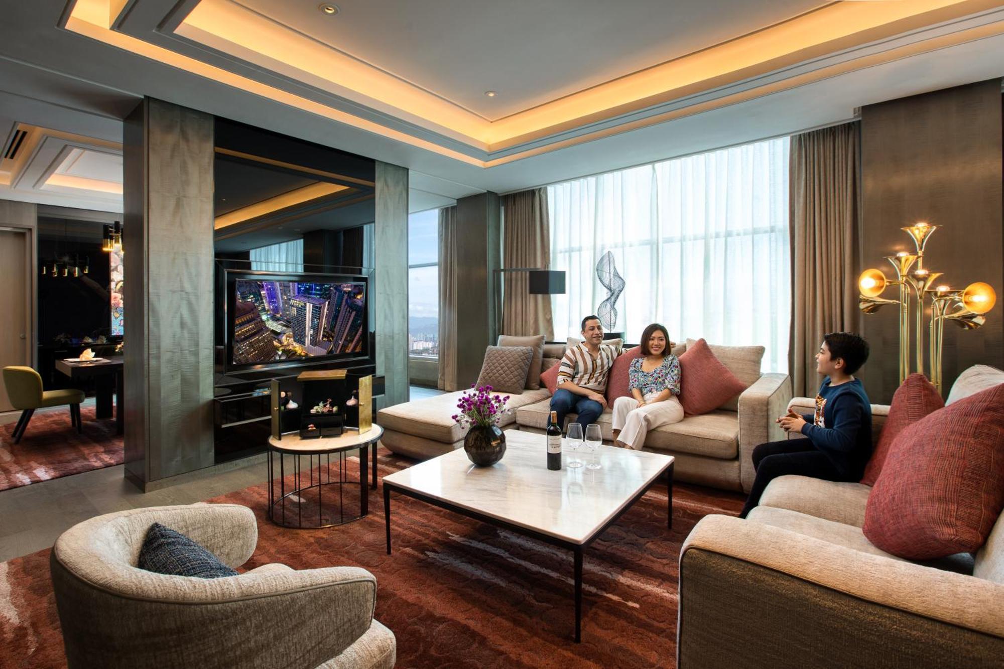 Sofitel Kuala Lumpur Damansara Hotel Exterior photo