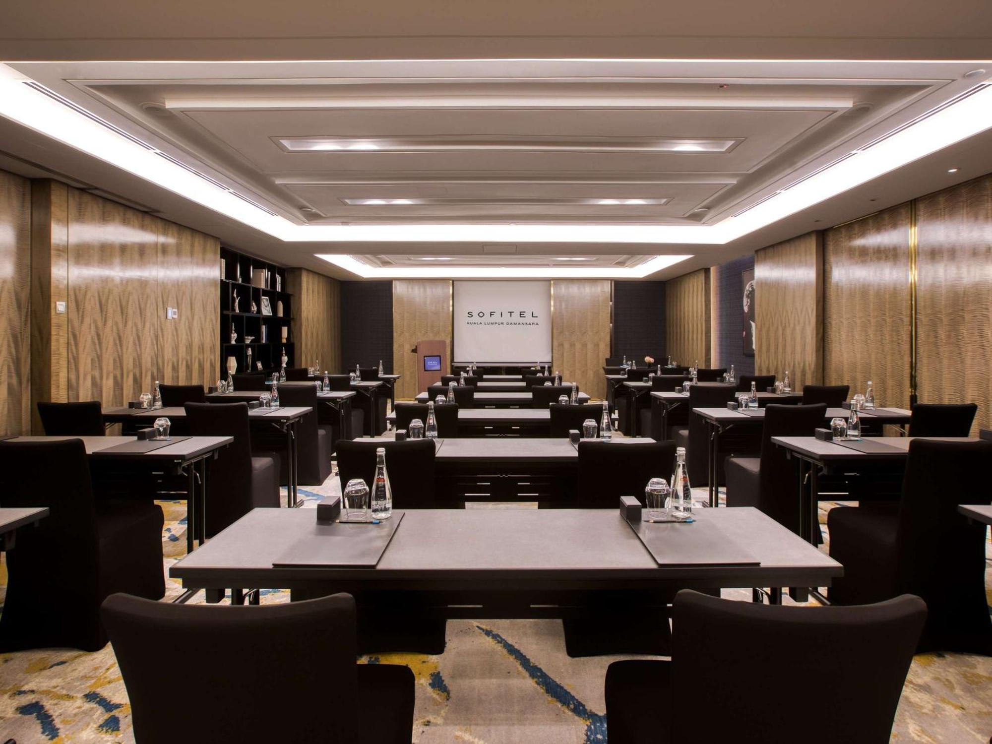 Sofitel Kuala Lumpur Damansara Hotel Exterior photo