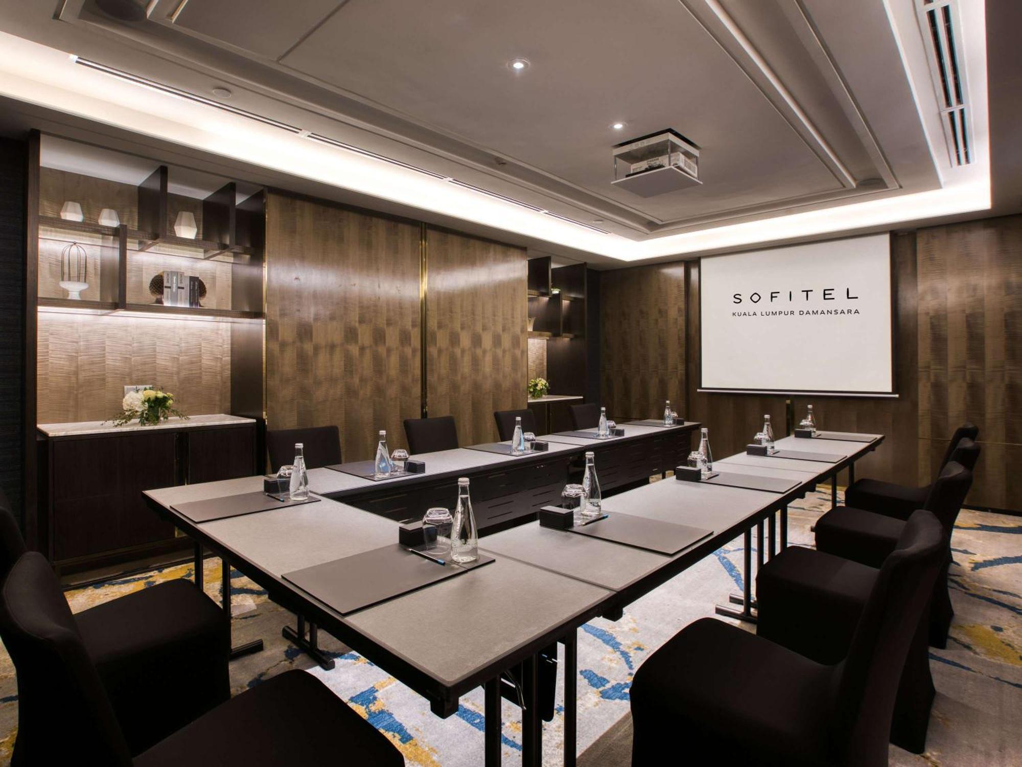 Sofitel Kuala Lumpur Damansara Hotel Exterior photo